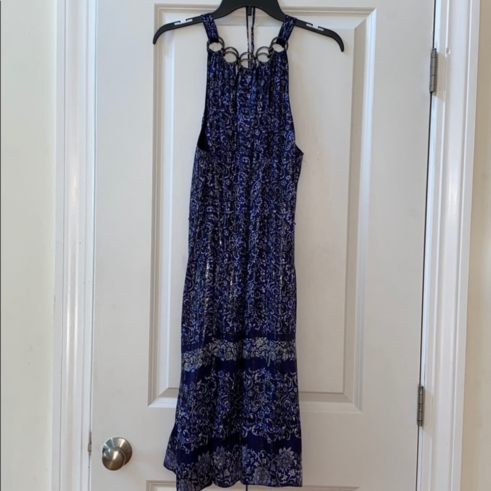 Elie Tahari mid-length dress w/ metal neck detail